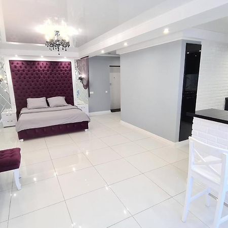 Apartaments On Prospekt Mira 35 Krivoy Rog Ngoại thất bức ảnh