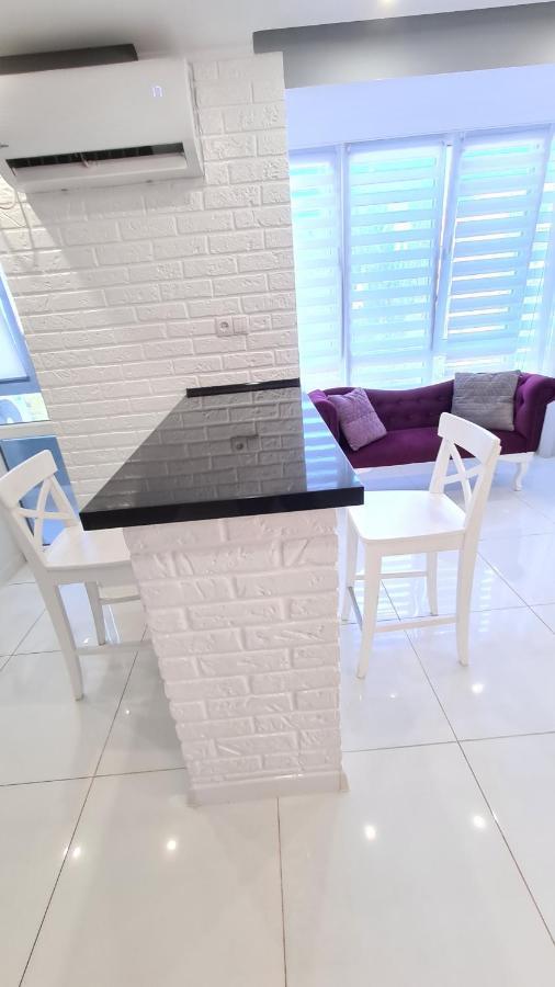 Apartaments On Prospekt Mira 35 Krivoy Rog Ngoại thất bức ảnh