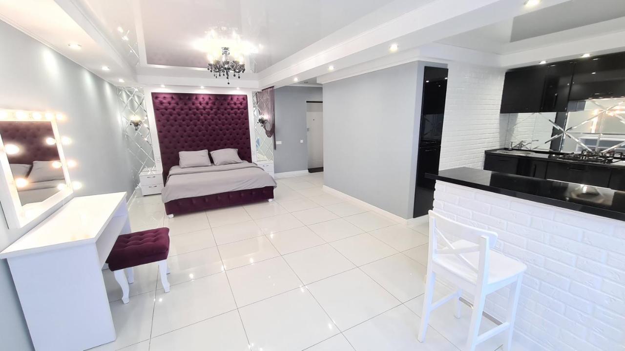 Apartaments On Prospekt Mira 35 Krivoy Rog Ngoại thất bức ảnh