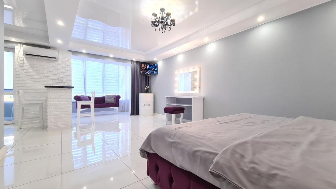 Apartaments On Prospekt Mira 35 Krivoy Rog Ngoại thất bức ảnh